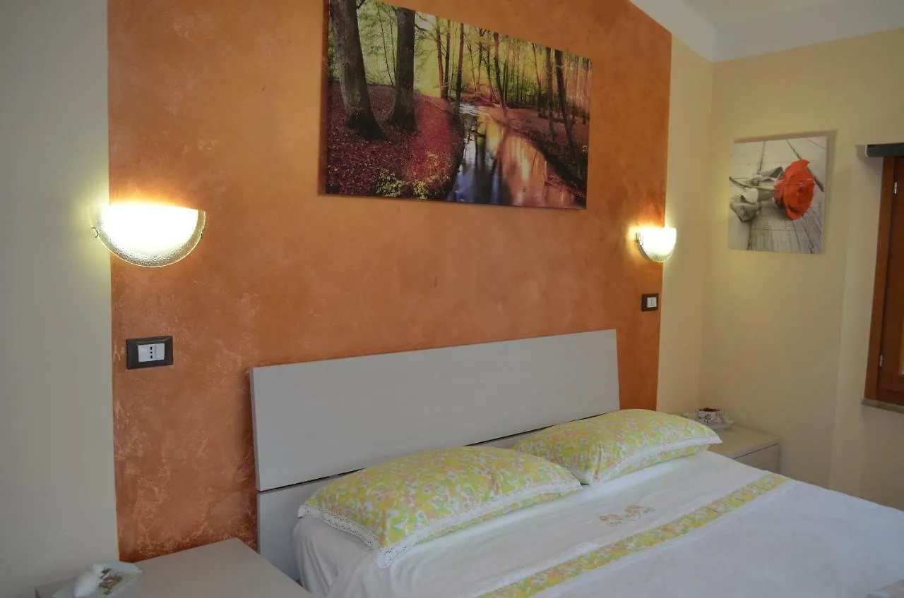 Bed and Breakfast La Gemma Roe 0*,