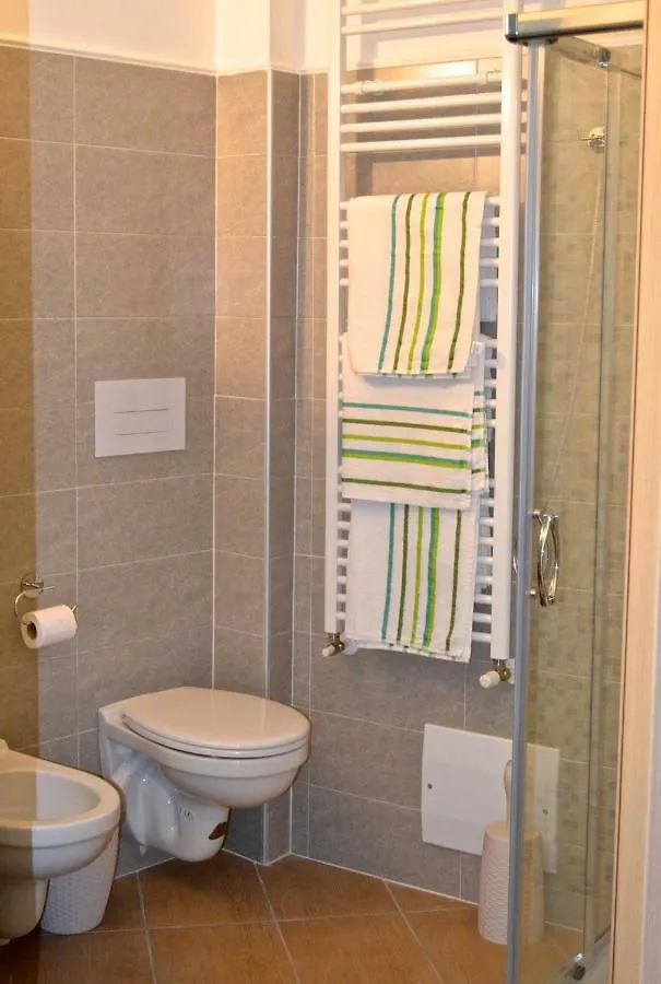 Bed and Breakfast La Gemma Roe 0*,  Italia