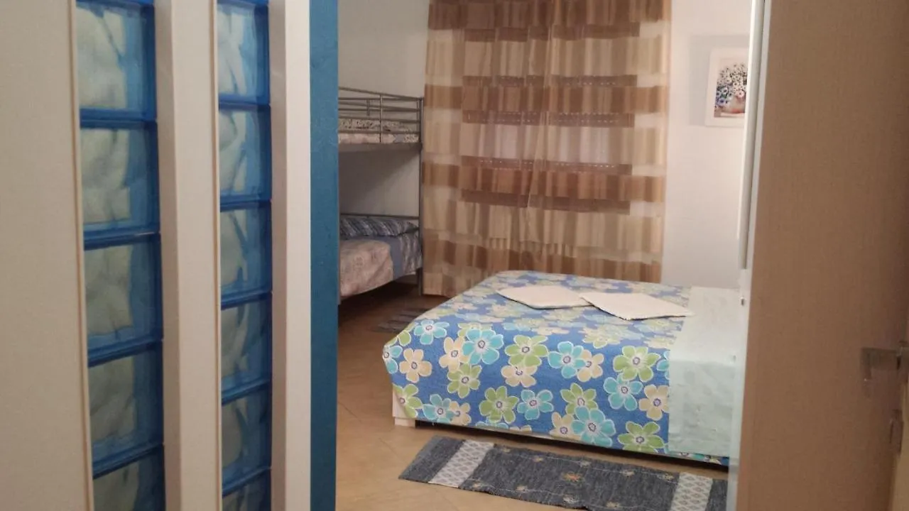 La Gemma B&B Роэ 0*,